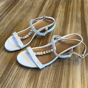 Vionic dress sandals sz 9, white